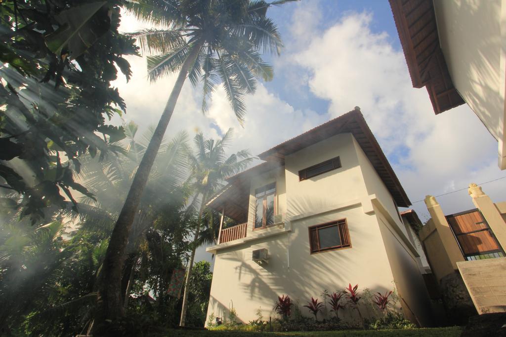 Mahanadewi Villa Ubud Habitación foto